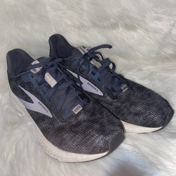 Brooks Other - Brooks sneakers‎